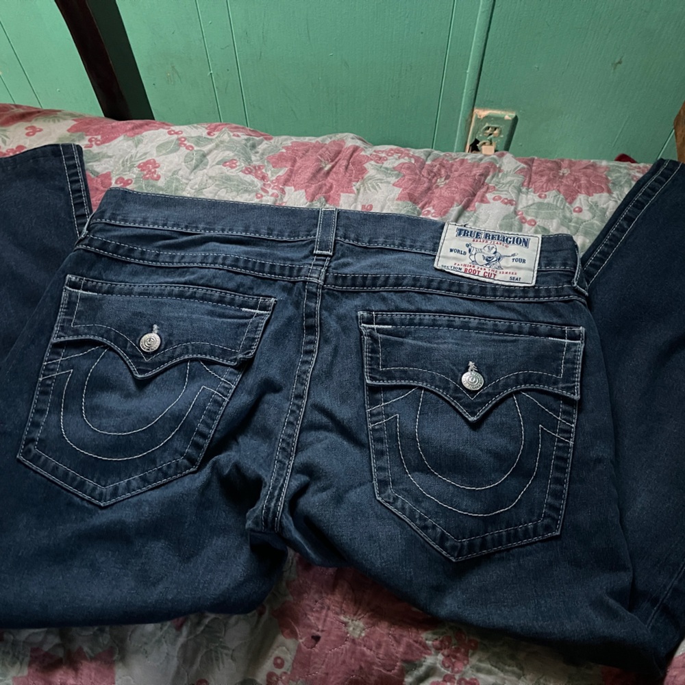 It doesn’t fit me seller said it was 38 but it wasn’t it’s a 36